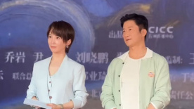 丝袜骚妈